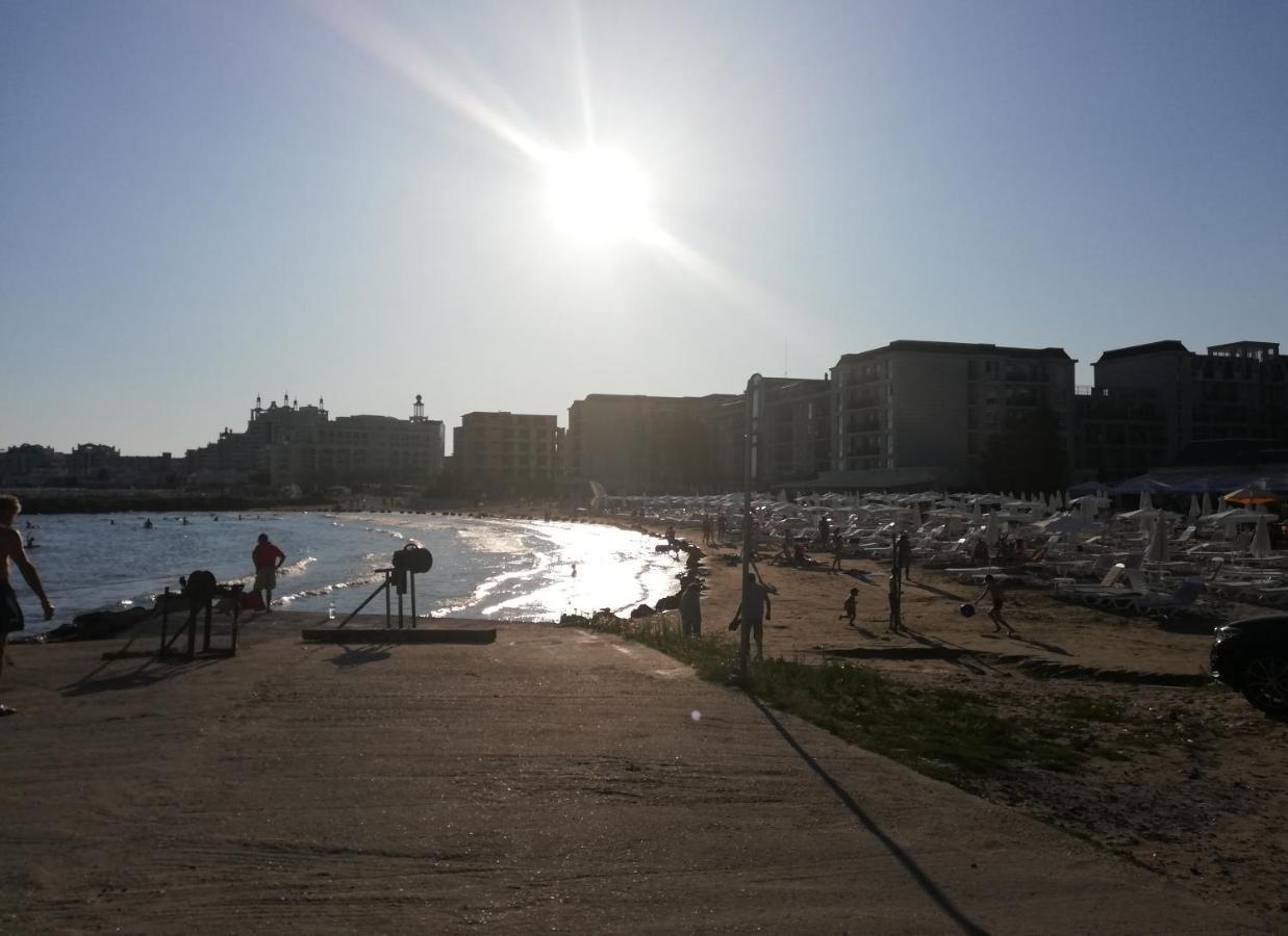 Sunny Day Apartment Pomorie Exterior foto
